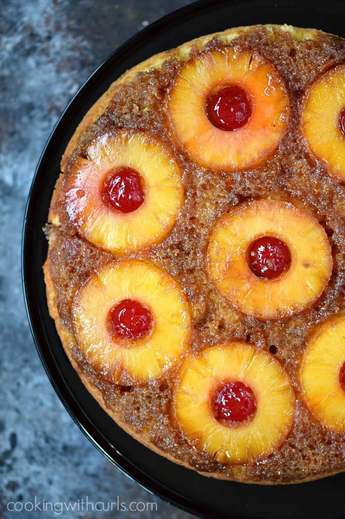 Pineapple Upside Down Cake in a Cast Iron Skillet - Amanda's Cookin' - Cake  & Cupcakes